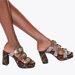 KURT GEIGER LONDON
MAYFAIR PLATFORM MULE HEEL